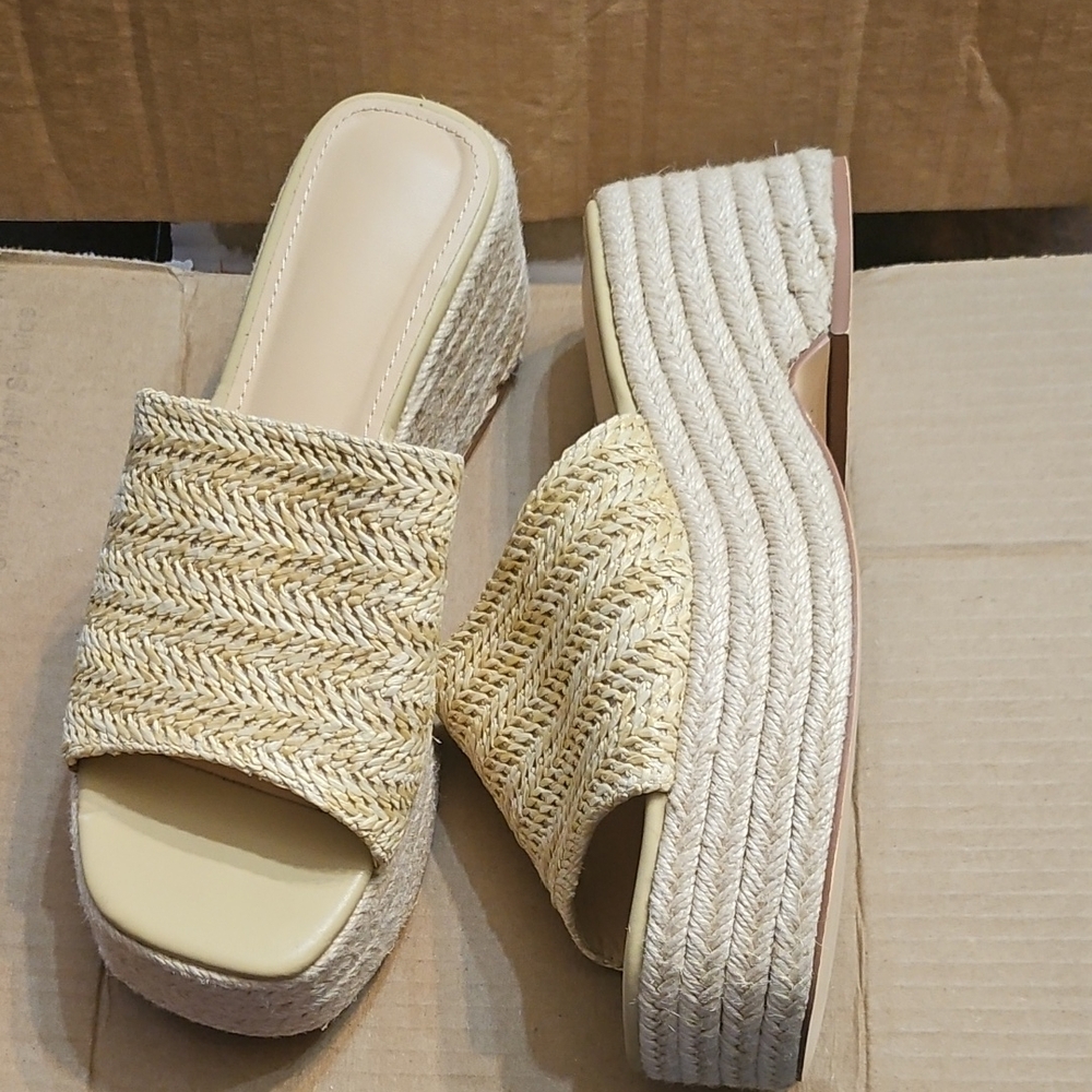 Chic Cream Woven Espadrille Wedges